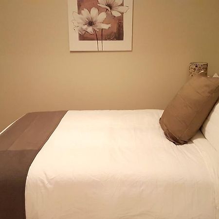 1-Bedroom Apartment Sweet #8 By Amazing Property Rentals Gatineau Exteriör bild